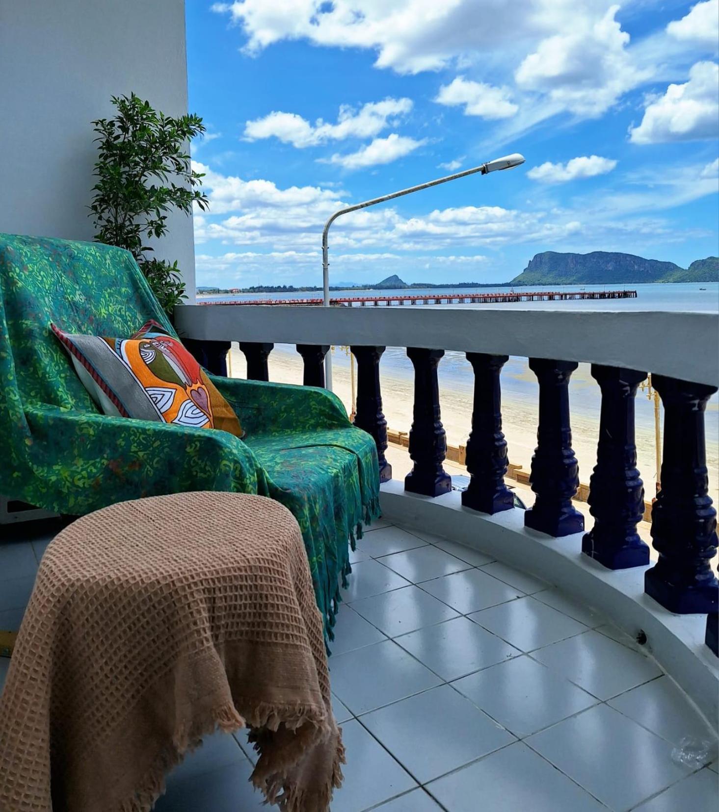 Jungle Cafe And Guesthouse Prachuap Khiri Khan Buitenkant foto