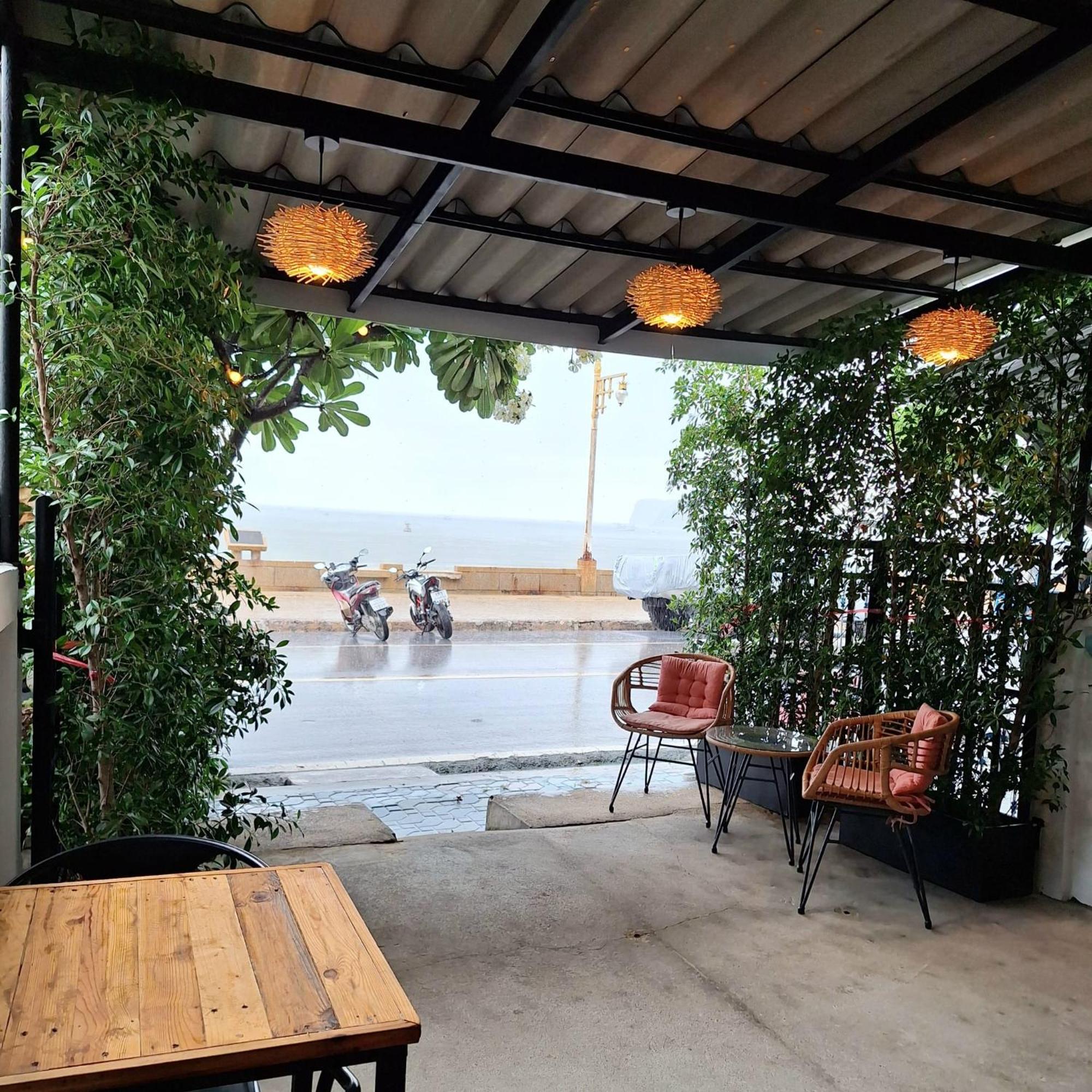 Jungle Cafe And Guesthouse Prachuap Khiri Khan Buitenkant foto